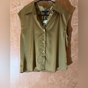 Satin Sleeveless Button-Up Blouse - Gold